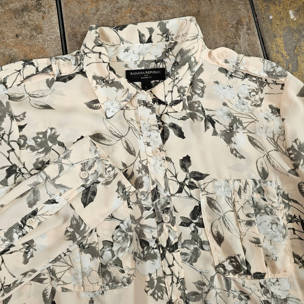 Banana Republic Sheer Floral Blouse‎ Cream Grey Long Sleeve Classic Fit Large